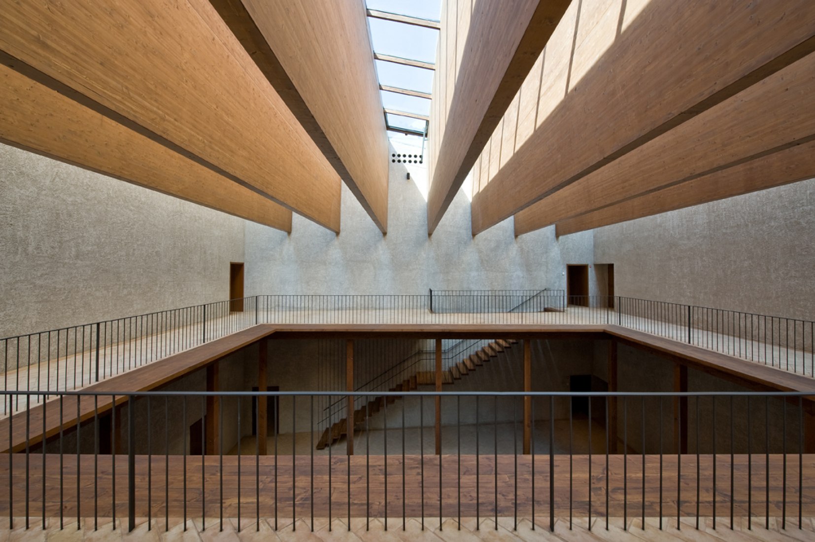 Inner vision. Palace "House Condestable" by Tabuenca & Leache Arquitectos. Photograph © Luis Prieto. 