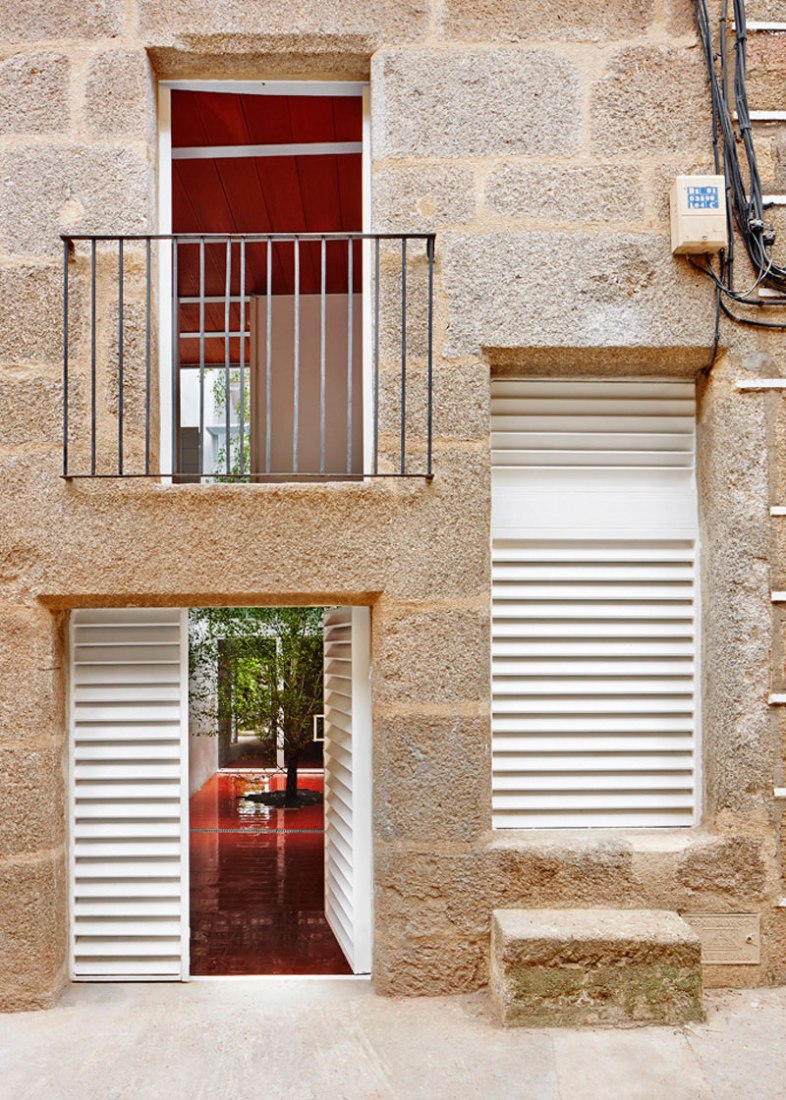Main façade, detail. Single-family dwelling. By ARQUITECTURA-G. Photography © José Hevia