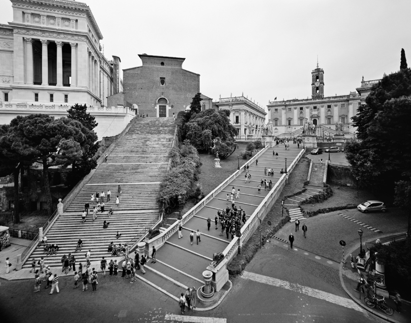 Gabriele Basilico. Vista de la colina Capitolina y de la iglesia de Aracoeli, 2010. Fondazione Giorgio Cini, Venecia.w of the Capitoline hill and the church of Ara Coeli, 2010. Fondazione Giorgio Cini, Venice.