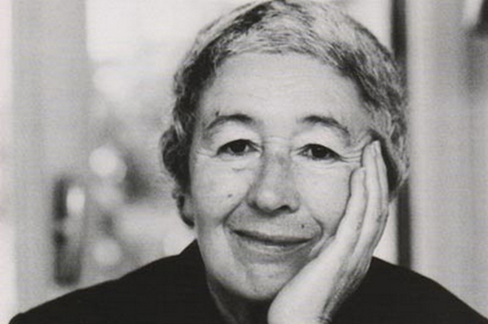 ﻿Gae Aulenti.