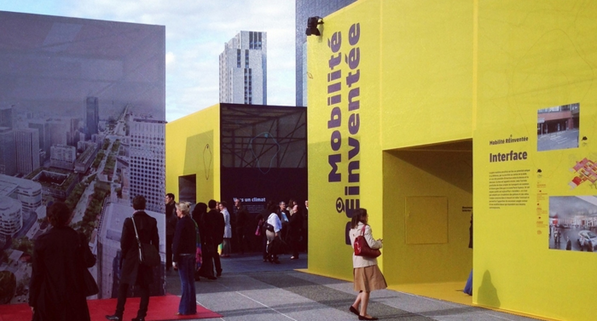 Imagen tomada cerca del stand de la exposición "La Défense 2020".