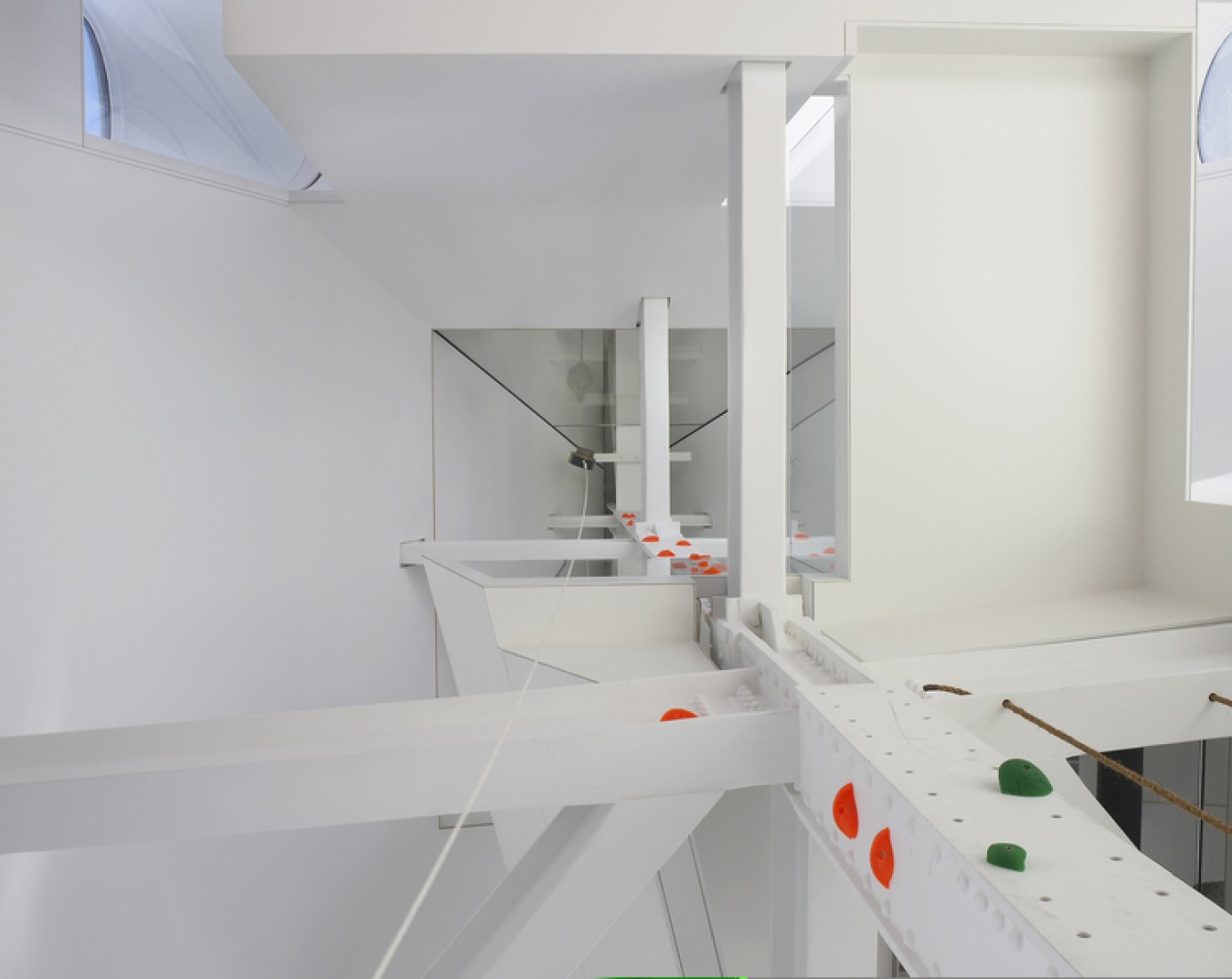 El espacio principal de la vivienda. Skyhouse por David Hotson.