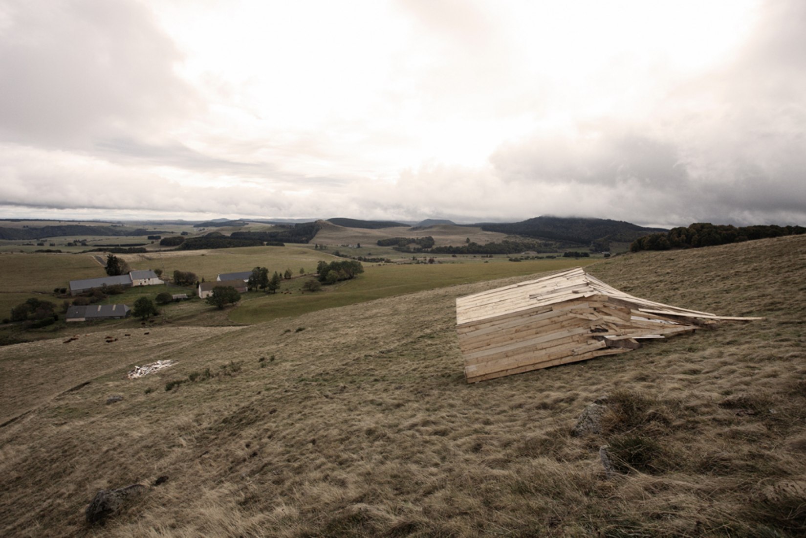 Sloping house por atelier 37.2 architecture. Imagen cortesía de atelier 37.2 architecture.