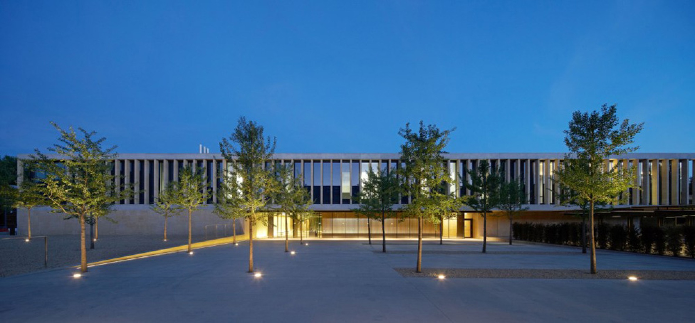Laboratorio Sainsbury por Stanton Williams.