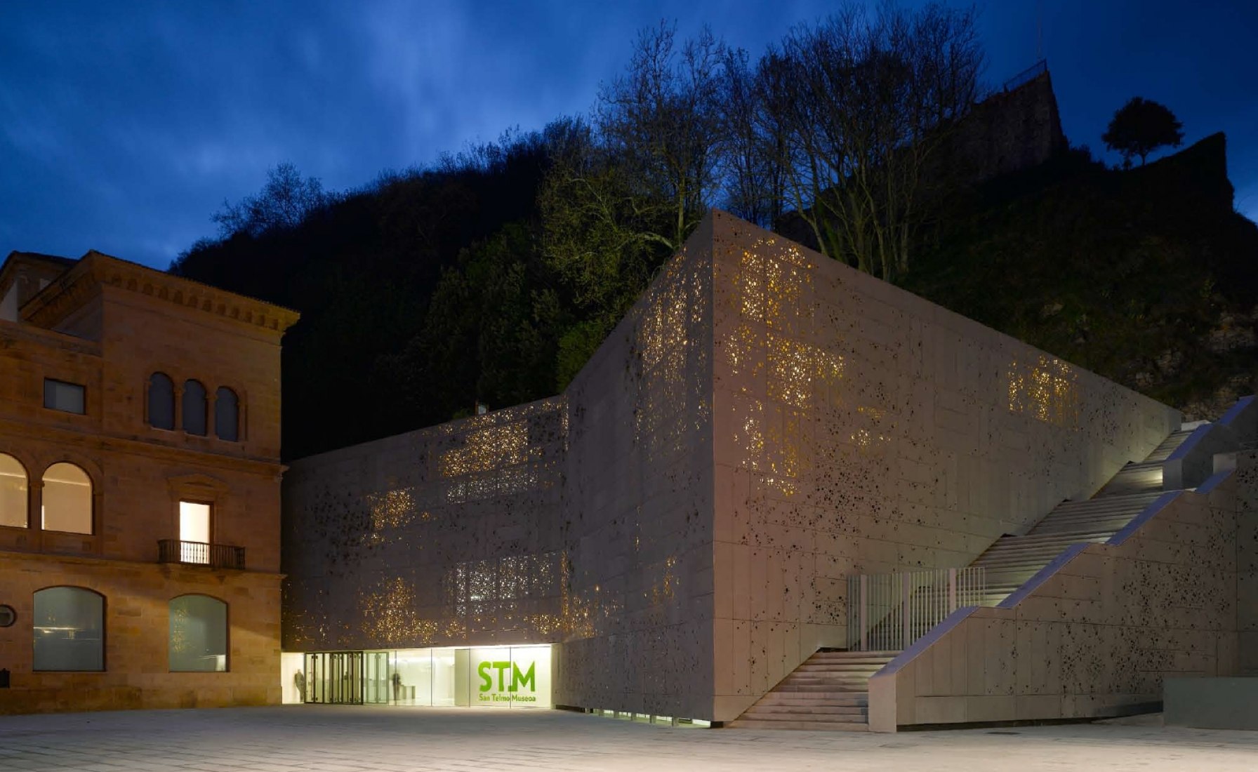 Museo de SAN TELMO en San Sebastián, arquitectos Fuensanta Nieto y Enrique Sobejano