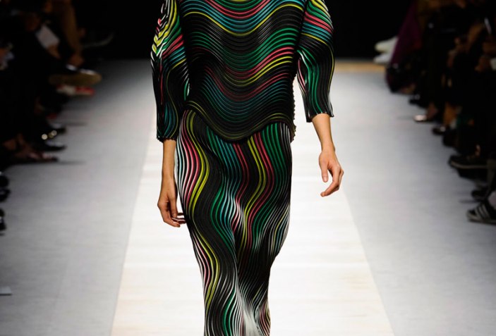 Clothing by baking it in an oven, by Issey Miyake | The Strength of ...