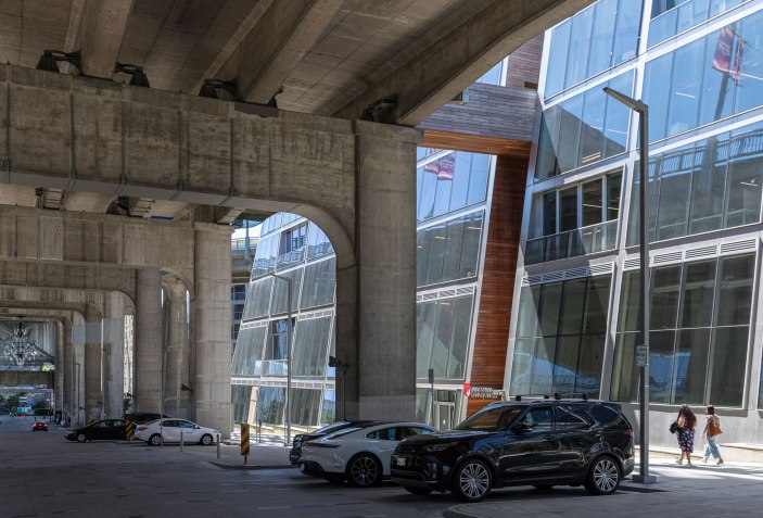 “Vancouverism” in action. Vancouver House by BIG | The Strength of ...
