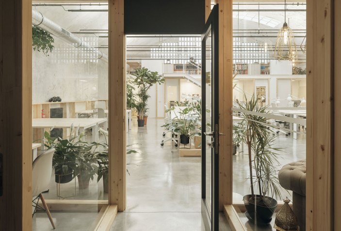 Invernadero por F5 Proyectos y Arquitectura. Fotografía por Luis Díaz Díaz. Invernadero por F5 Proyectos y Arquitectura. Fotografía por Luis Díaz Díaz.