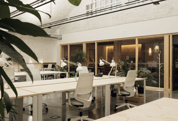 Invernadero por F5 Proyectos y Arquitectura. Fotografía por Luis Díaz Díaz. Invernadero por F5 Proyectos y Arquitectura. Fotografía por Luis Díaz Díaz.