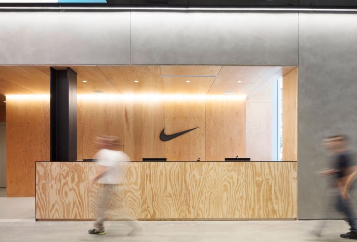 legislación Prisionero de guerra Nueve Nuevas instalaciones de Nike en Nueva York por WSDIA | WeShouldDoItAll |  Sobre Arquitectura y más | Desde 1998