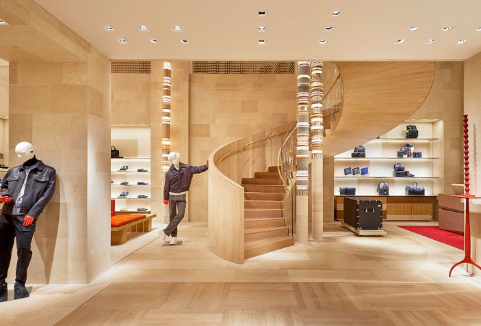 &#39;The Spectacle Store&#39;. Louis Vuitton&#39;s Peter Marino-renovated London flagship | The Strength of ...