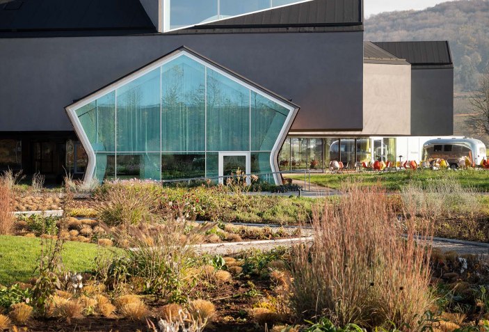 Blooming Campus at the Vitra. Oudolf Garten by Piet Oudolf The