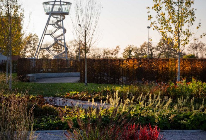 Blooming Campus at the Vitra. Oudolf Garten by Piet Oudolf The