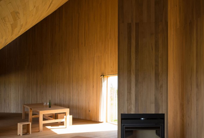 Casa Rode Vivir en la curva. Casa Rode por Pezo von Ellrichshausen | Sobre ...