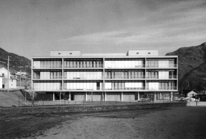 Casa Patriziale Carasso, de Luigi Snozzi, Livio Vacchini, en Ticino, Suiza, 1967-69.