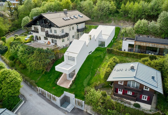 Casa austriaca por OMA. Fotografía por Frans Parthesius.