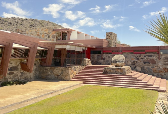 Taliesin West by Frank Lloyd Wright. Photograph by Lucas Rios Giordano.