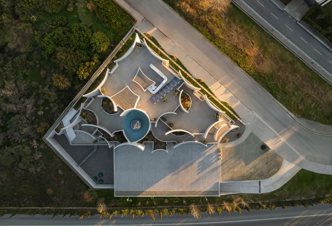 VET HOSPITAL por Davide Macullo Architects. Fotografía por Leonit Ibrahimi.