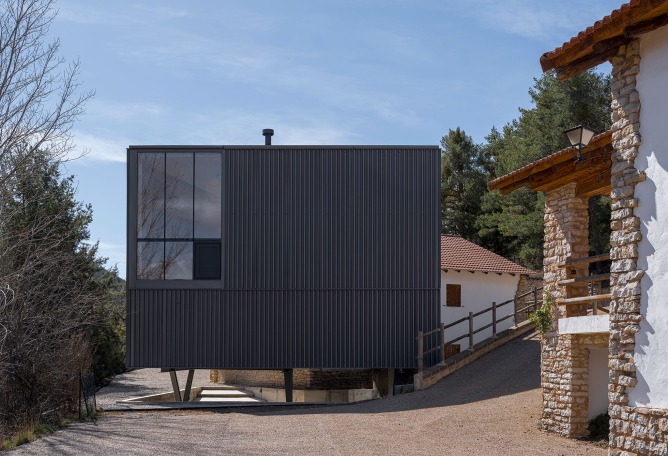 Ampliación y reforma de vivienda unifamiliar por Valdivieso Arquitectos. Fotografía por Imagen Subliminal (Miguel de Guzmán + Rocío Romero).