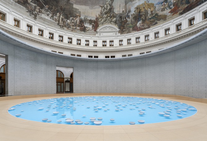 Clinamen by Céleste Boursier-Mougenot. Photograph courtesy of Bourse de Commerce—Pinault Collection.