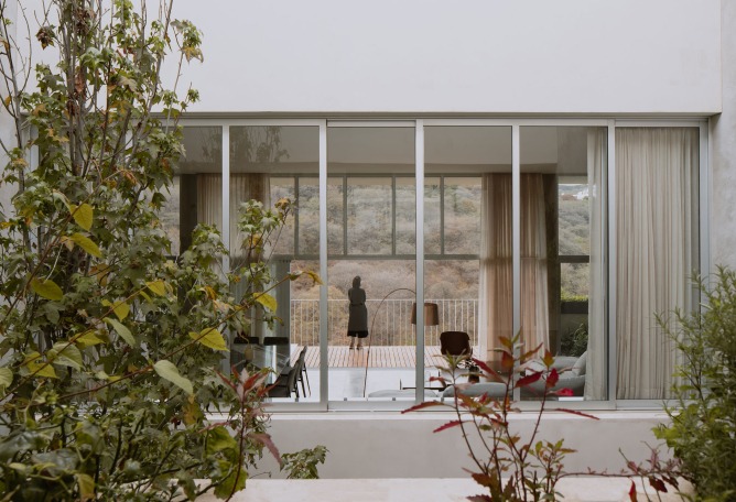 Cañada House by Escobedo Soliz. Photograph by Ariadna Polo.