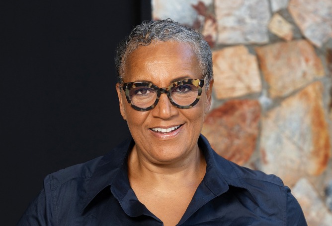 Lesley Lokko OBE, imagen cortesía de Mugak/2025.