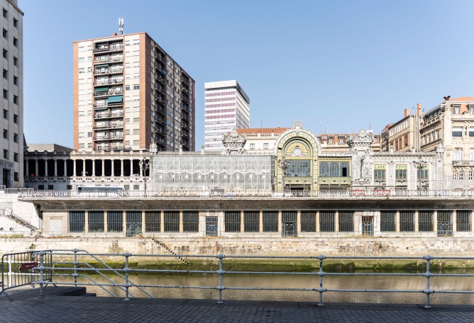 Etxenoi by AMA Architectural Office. Photograph by Mikel Blasco. Image courtesy by Mugak/2025.