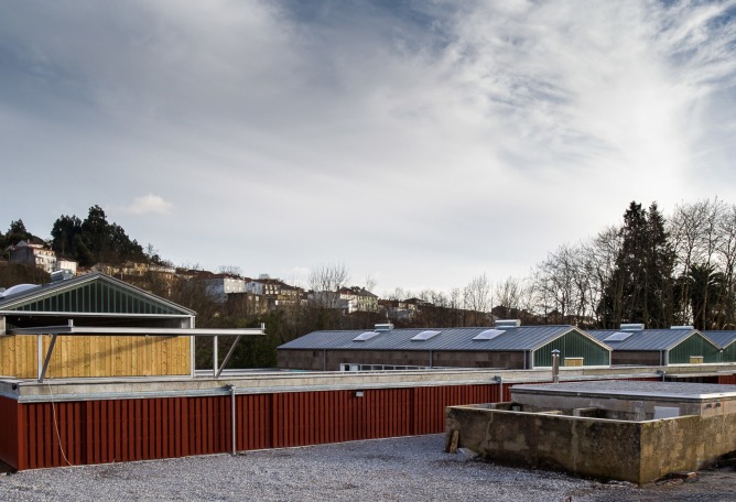 Centro Nacional de Referencia de Formación en materia de rehabilitación de la Fundación Laboral de la Construcción por Víctor López Cotelo y Ángel Panero Pardo. Fotografía por Fuco Reyes.