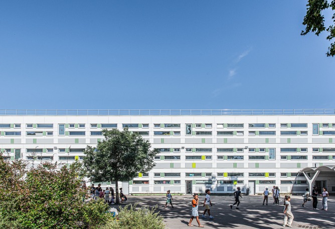 Escuela Marcel Cachin y Centro de Ocio Siloé por Swan architectes. Fotografía por Swan architectes.