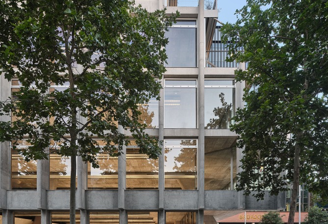 Llull 122 por BAAS arquitectura. Fotografía por Adrià Goula.