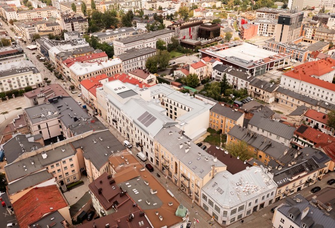 Żeromski Theatre in Kielce by WXCA. Photograph courtesy by Żeromski Theatre.