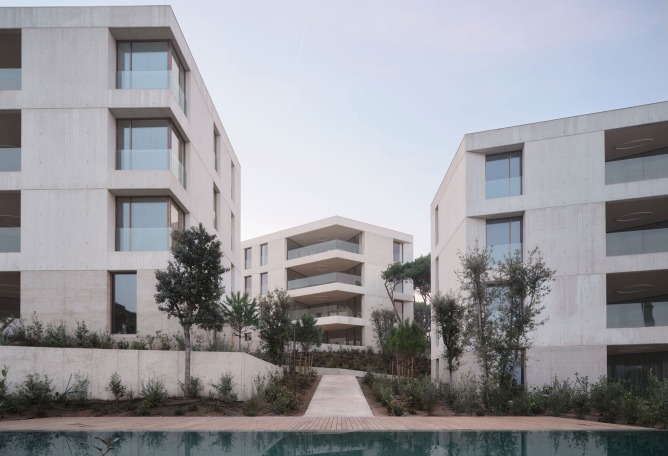 «SA Caleta» por FGA Arquitectes, Jaime Prous Architects y Pineda Monedero. Fotografía por Adrià Goula.  