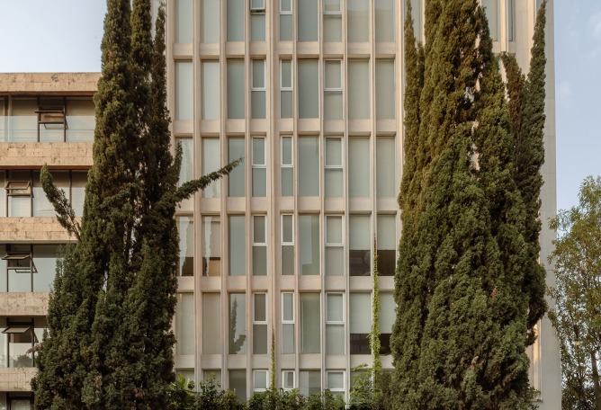 Edgar Allan Poe by De Rungs Arquitectos + Firmaa. Photograph by Ariadna Polo. 