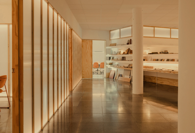 Tini HQ por delaVegaCanolasso. Fotografía por Paco Marín.