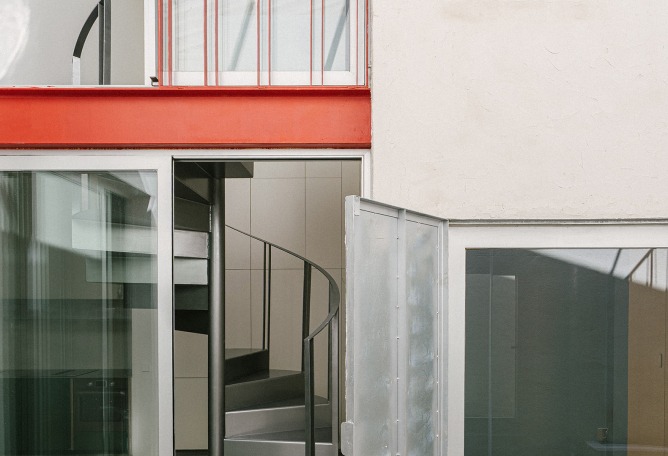 DRZ, an industrial building rehabilitated by ba-rro. Photograph by Maru Serrano.