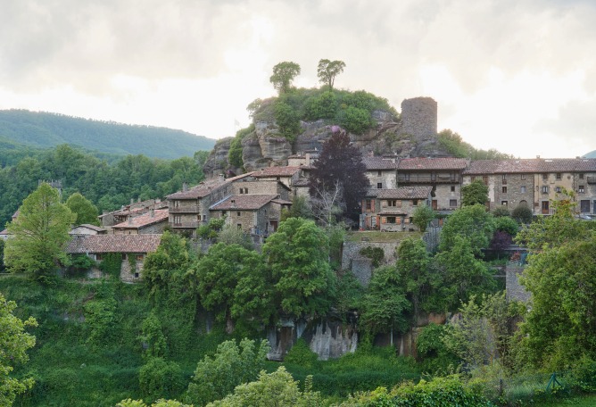 «Can Saltiri» por Carles Enrich Studio. Fotografía por Adrià Goula.