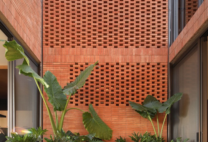 "Casa Juriquilla" by Estudio Mero. Photograph by Dane Alonso.