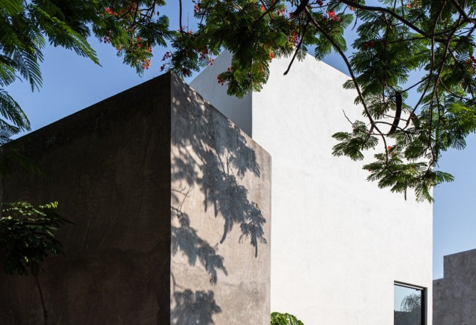 "Casa Gálvez" by Estudio Villagálvez. Photograph by Jorge Succar.