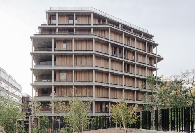 36 viviendas sociales por Nicolas Hugoo Architecture. Fotografía por Pierre Romain Guedj. 