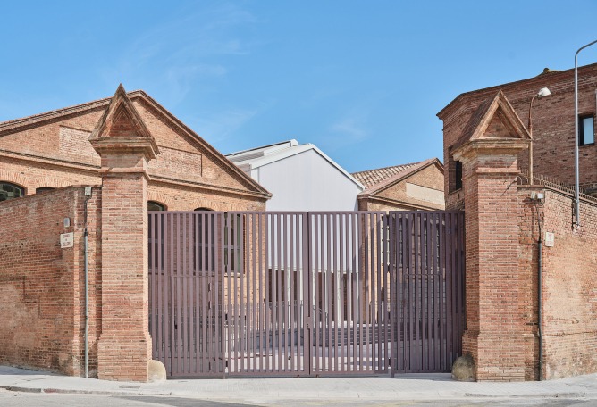 Sallarès Deu by JAAS. Photograph by Adrià Goula.