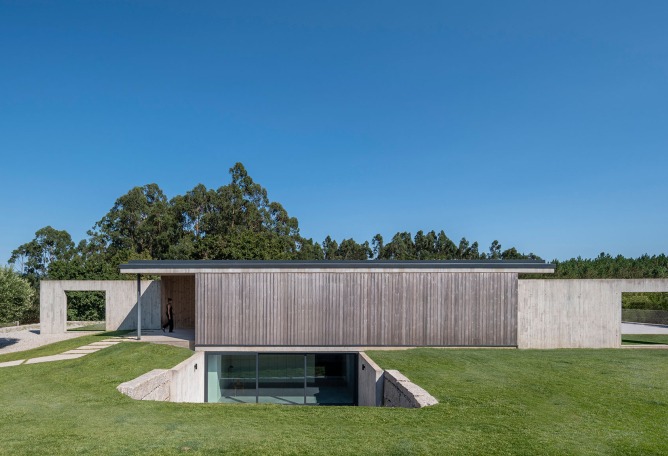 Casa Saiar por Castroferro Arquitectura. Fotografía por Héctor Santos-Díez. 