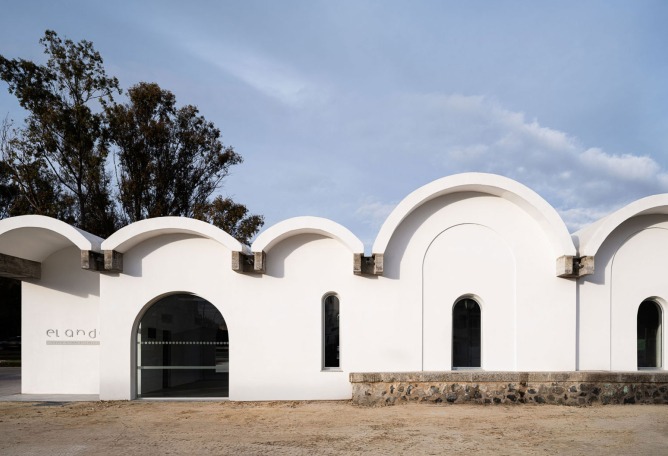 The Platform, community space and music school by Kauh. Photograph by Fernando Alda.