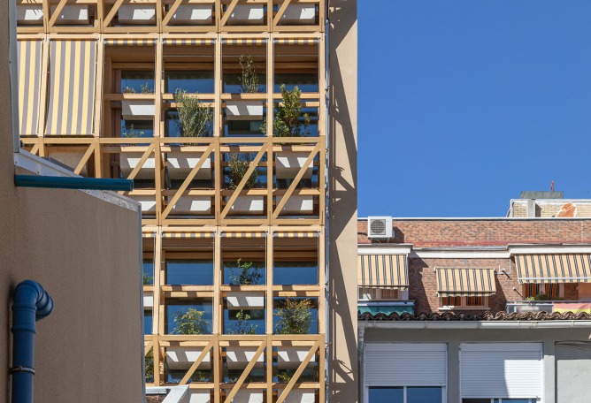 Building for Infinito Delicias by Husos + elii. Photograph by Impresiones Cotidianas - Juan Asolot.