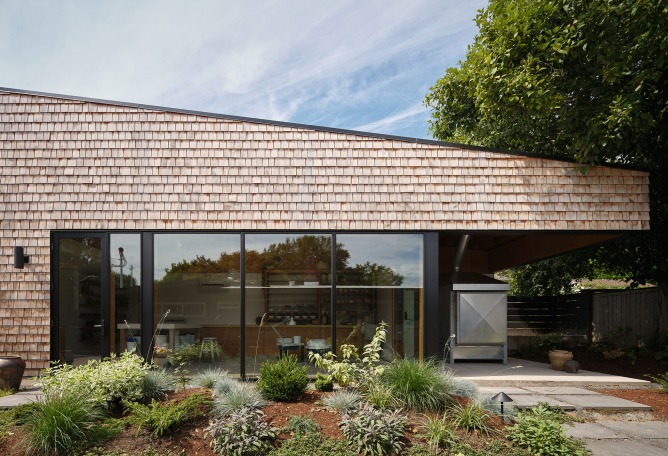 Ceramics Studio by GO'C. Photograph by Kevin Scott.