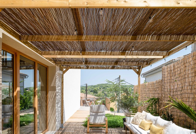 Casa Arlo por Luis Royon Barea + Andreu Arévalo Llàcer. Fotografía por Lluís Bort