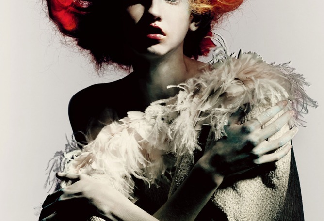 Molly, París, 2015. Fotografía de Paolo Roversi.