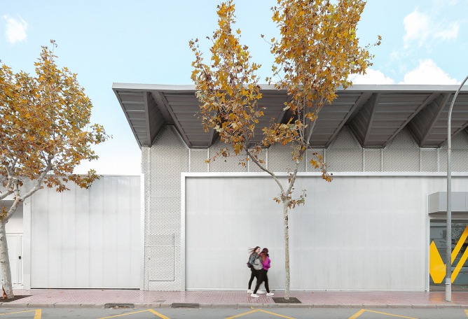 Estación de Benidorm por Hulot. Fotografía por Milena Villalba.