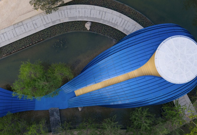 Whale Gate by Wutopia Lab. Photograph by LIU Guowei. 