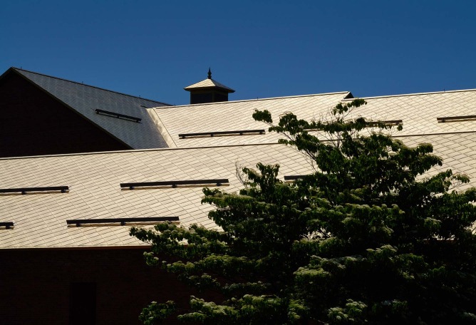 Hirosaki Museum of Contemporary Art by Atelier Tsuyoshi Tane Architects. Photograph by Daici Ano.