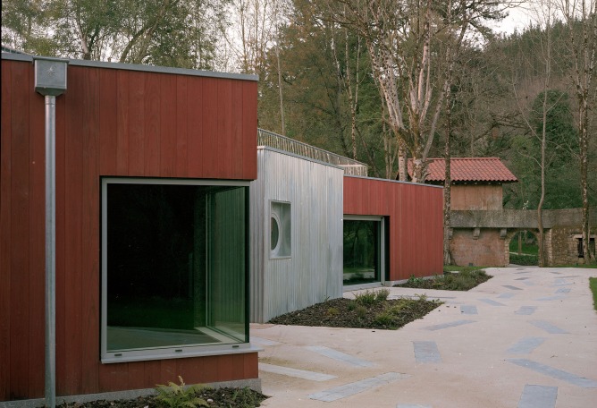 Arratia Valley Music School by BEAR. Photograph by Luis Díaz Díaz.